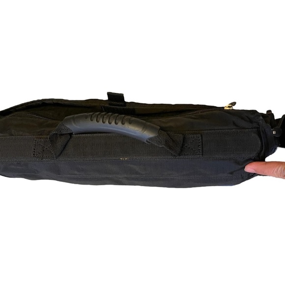 Eddie Bauer Blue & Black Messenger Bag with Laptop Carry on‎ Crossbody Bag - Picture 5 of 14